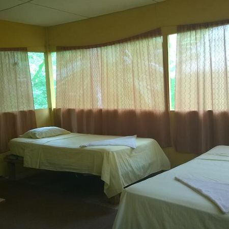 Amazon Queen Lodge Mazan Ruang foto