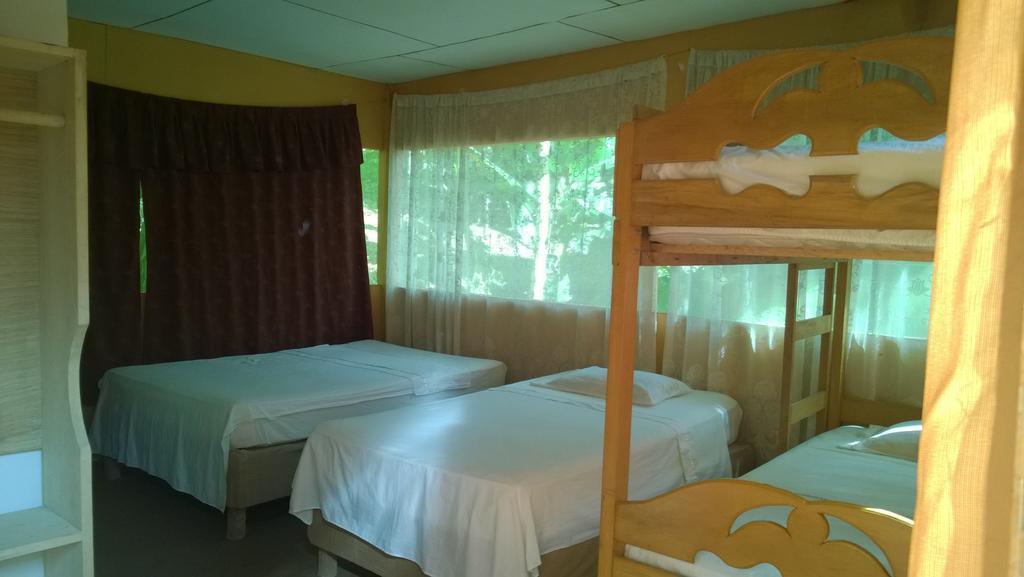 Amazon Queen Lodge Mazan Ruang foto